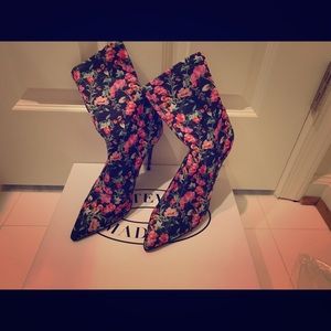 Steve Madden Black Multi-Flower Boots